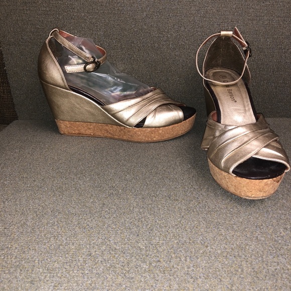 Clara Barson Platform Sandals, Size 9 (39) - Picture 2 of 8